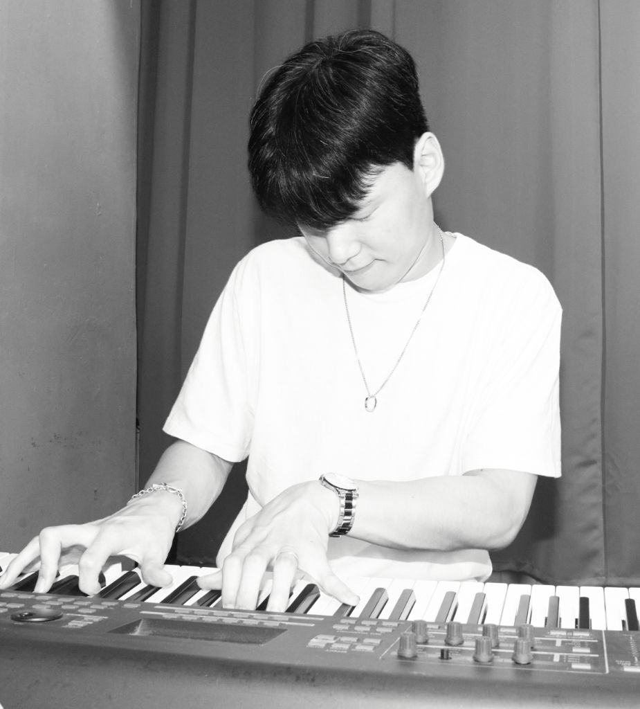 어스원뮤직 음악가 프로필